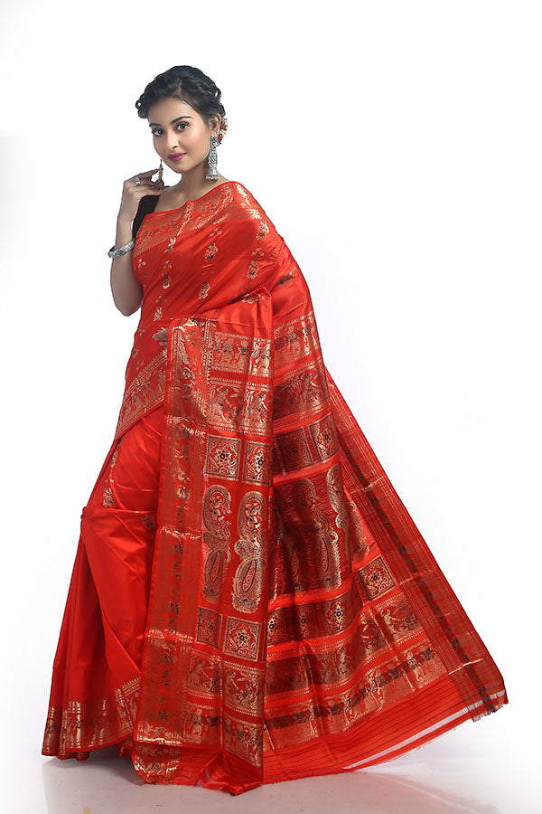 10 Must-Have Sarees for this Summer Wedding: Stay Cool and Chic